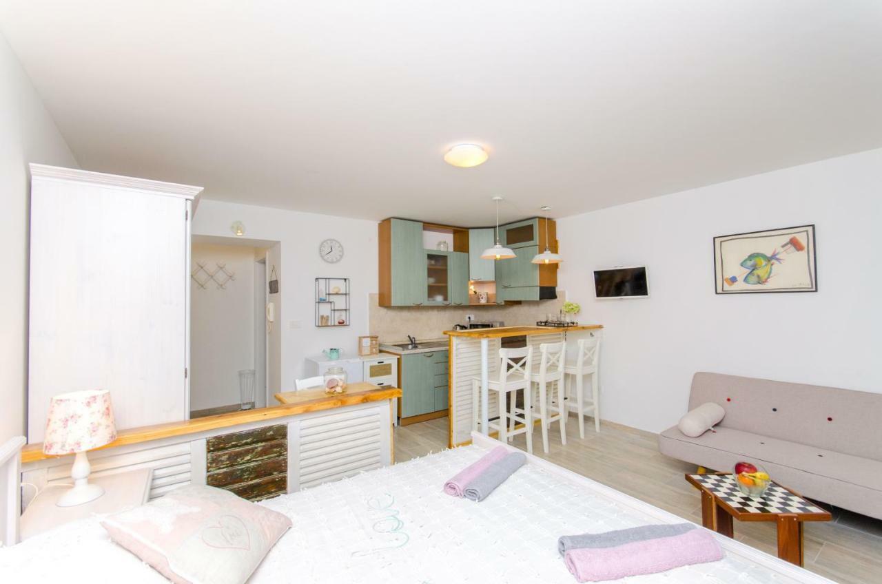 Apartment Hello Love Split Zewnętrze zdjęcie